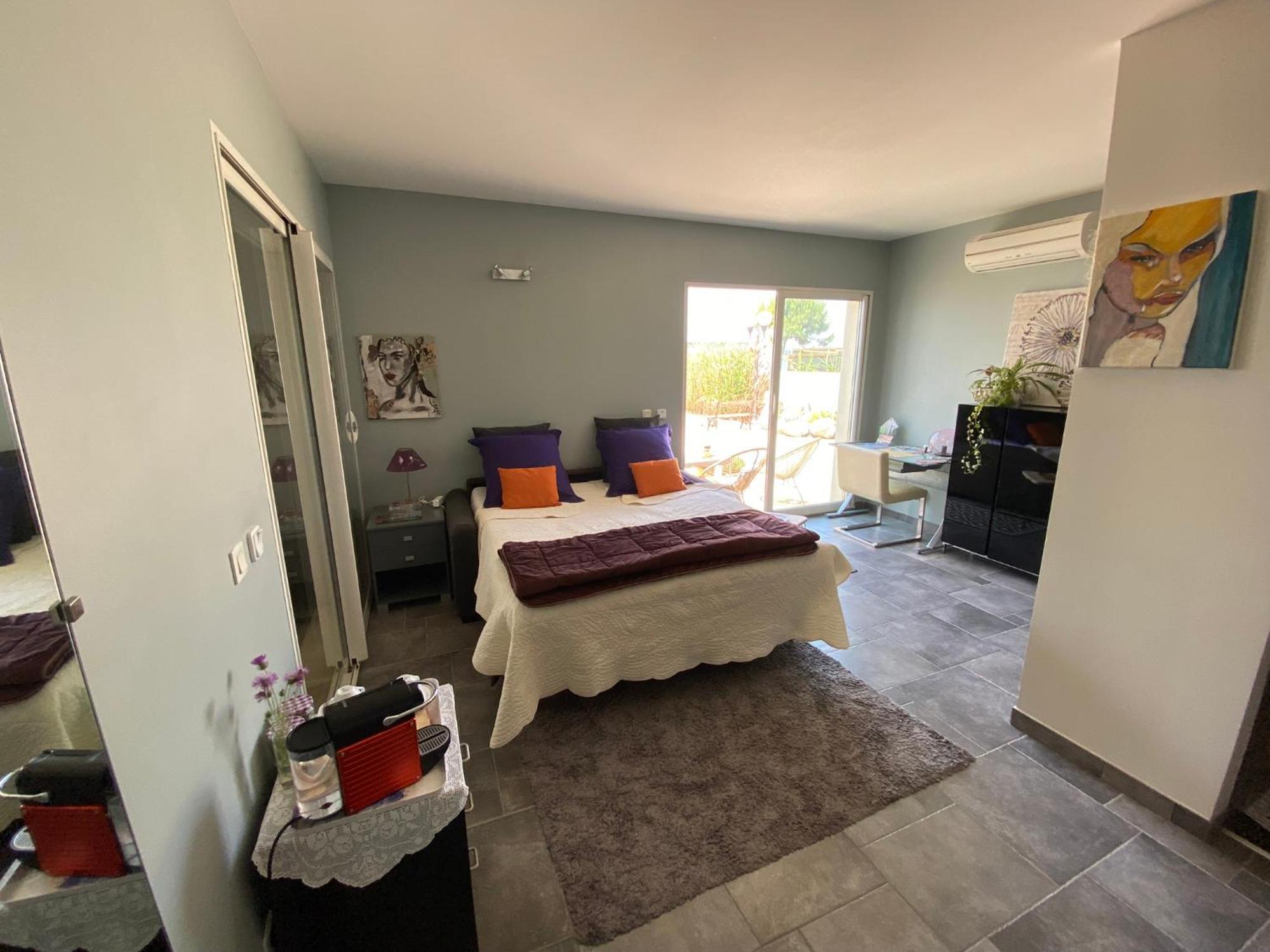 Les Pieds Dans L'Eau Bed & Breakfast Sete Bagian luar foto