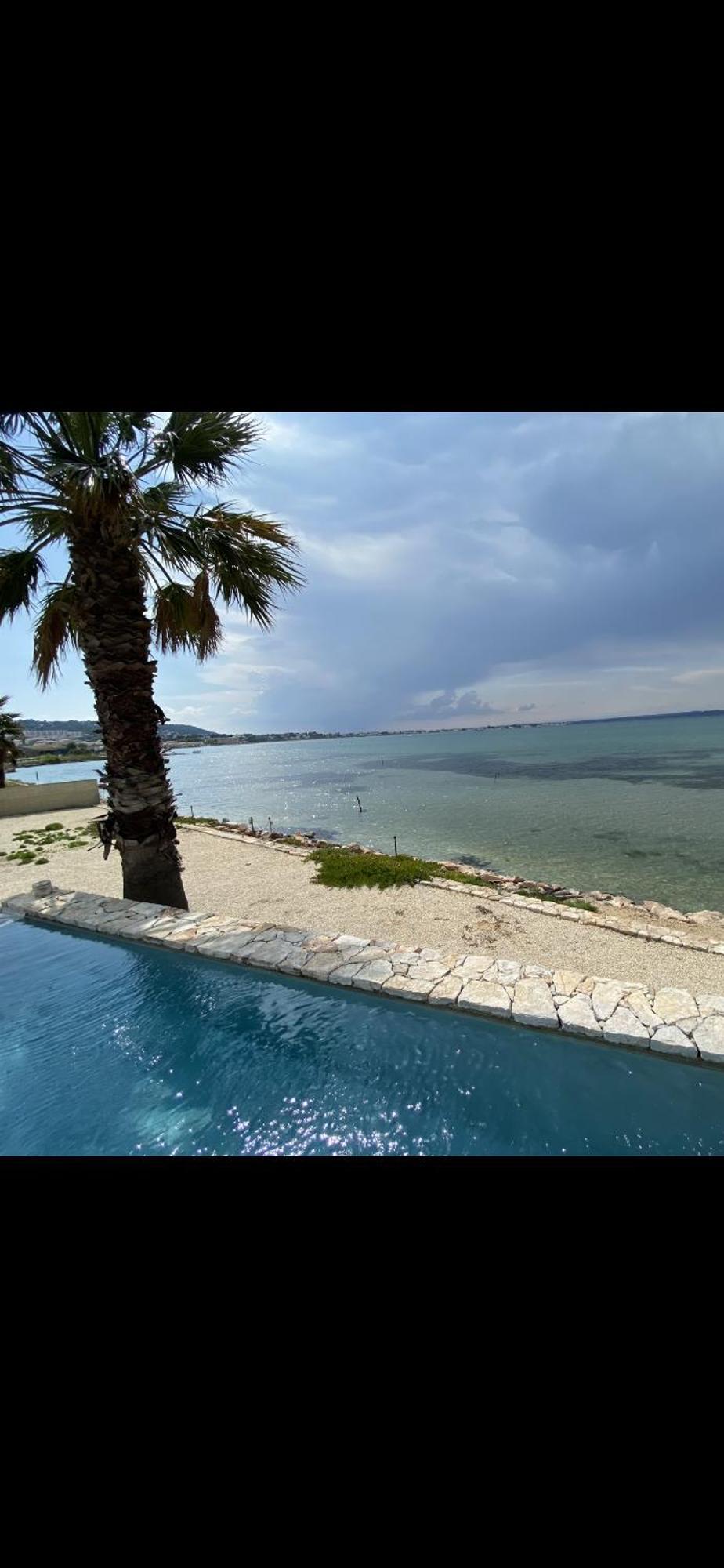 Les Pieds Dans L'Eau Bed & Breakfast Sete Bagian luar foto