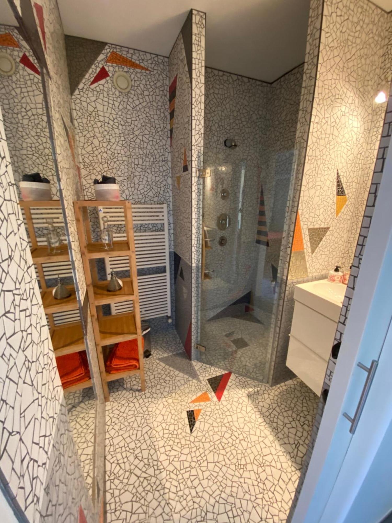 Les Pieds Dans L'Eau Bed & Breakfast Sete Bagian luar foto