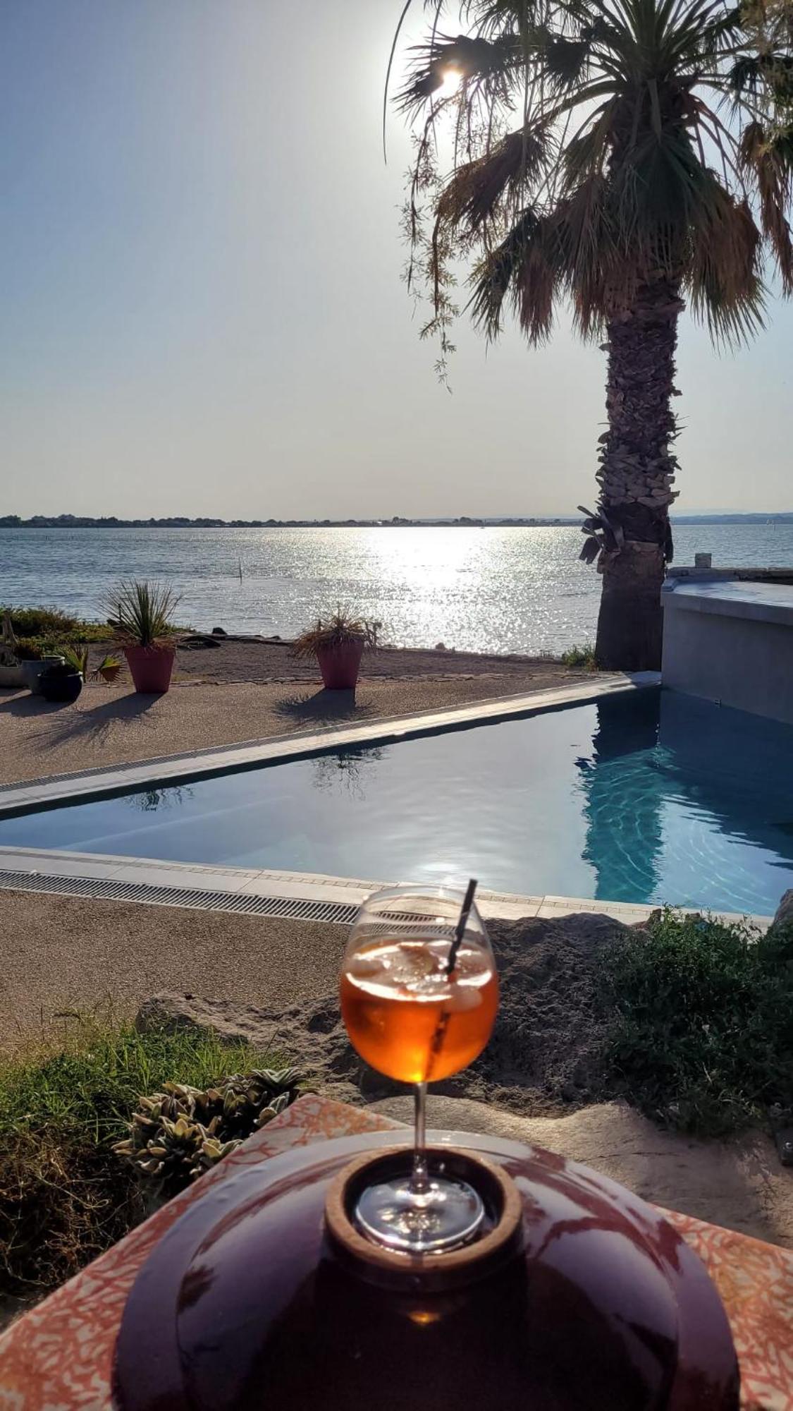 Les Pieds Dans L'Eau Bed & Breakfast Sete Bagian luar foto