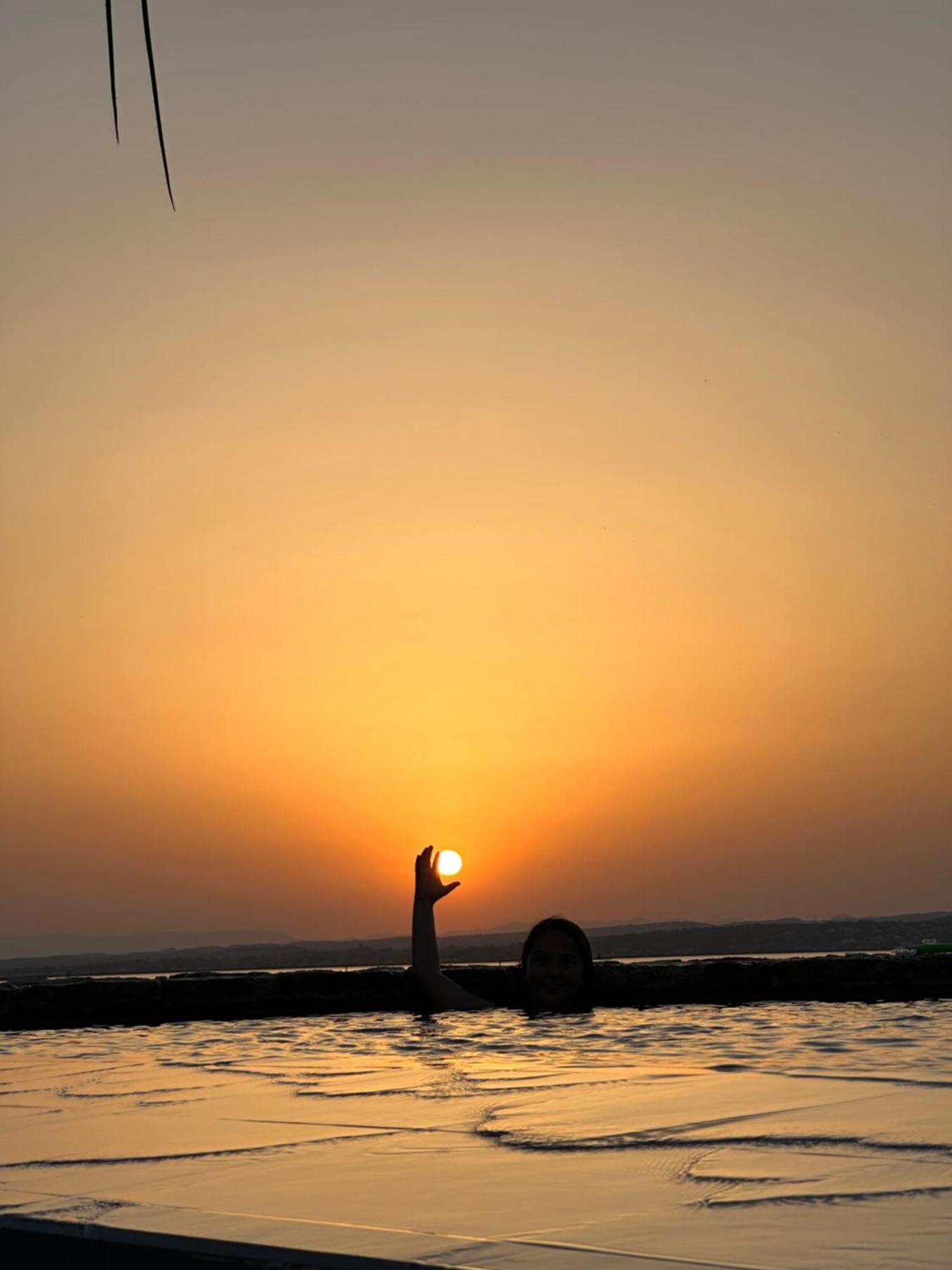 Les Pieds Dans L'Eau Bed & Breakfast Sete Bagian luar foto